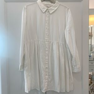 Ingrid & Isabel white button down maternity blouse.